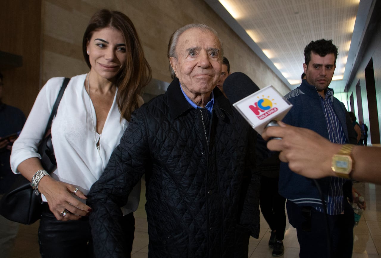 El expresidente en 2018 con sus hijos Zulema y Carlos Nair, fruto de una de sus infidelidades a Zulema.