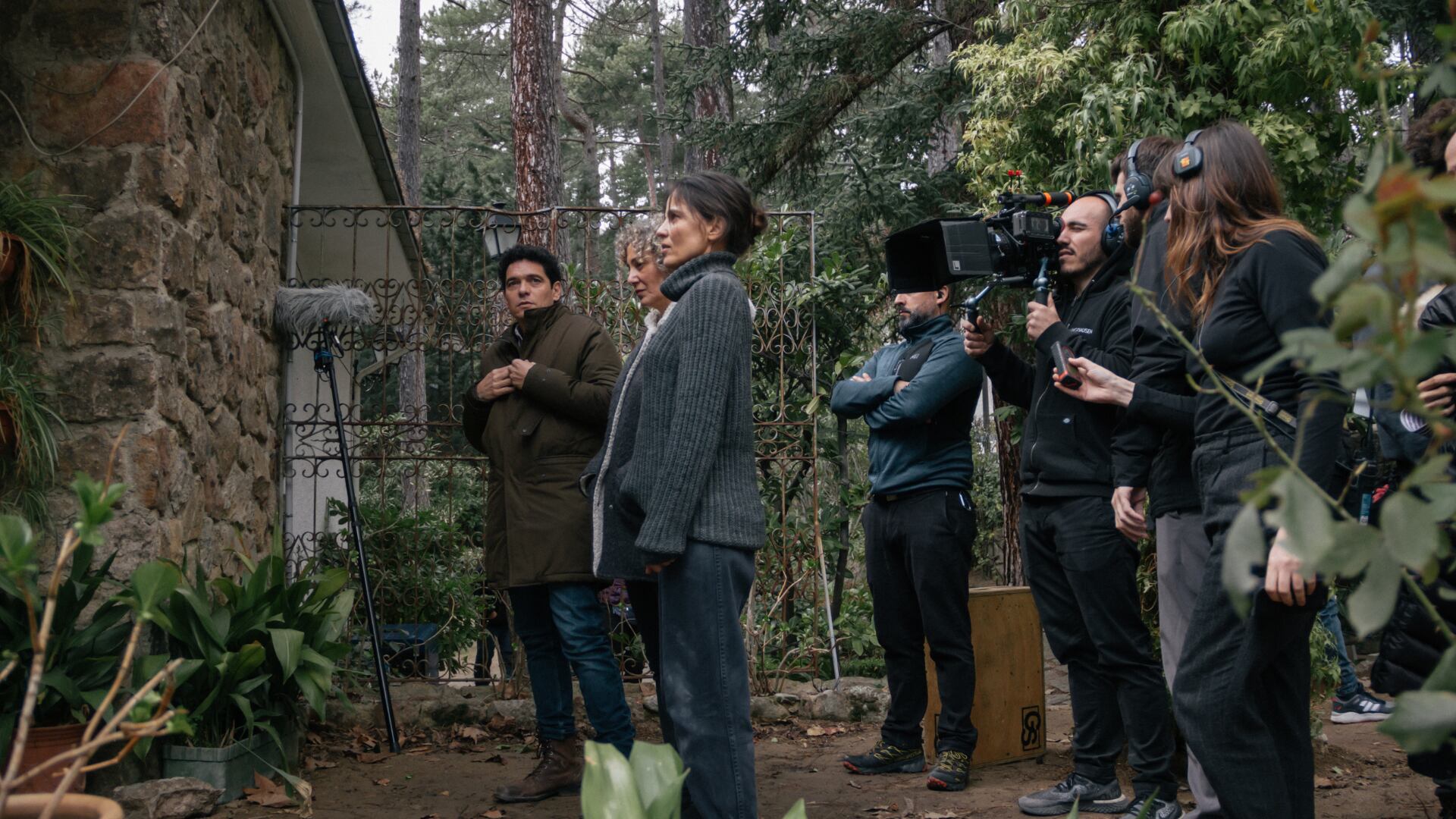 Jaula es considerada como una película de terror por los elementos de miedo y suspenso que posee; sin embargo, su género es thriller psicológico.