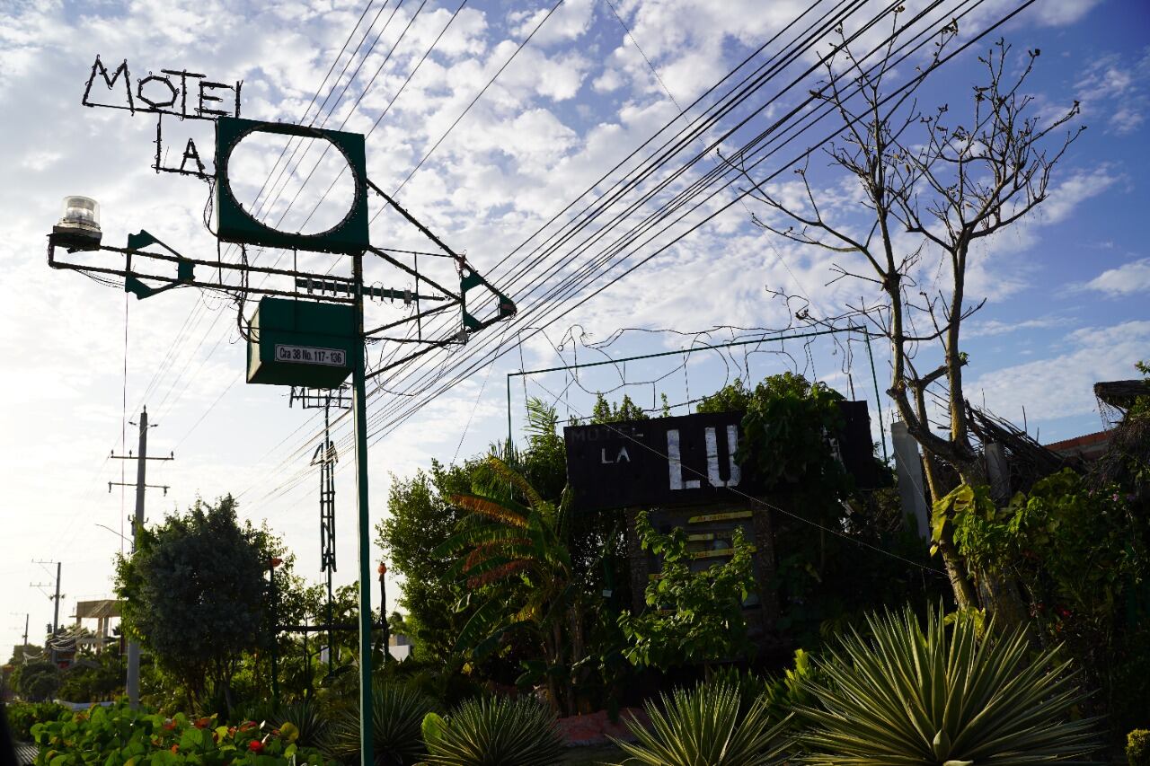 En el motel de razón social La Luna fue detectado un millonario robo de energía.