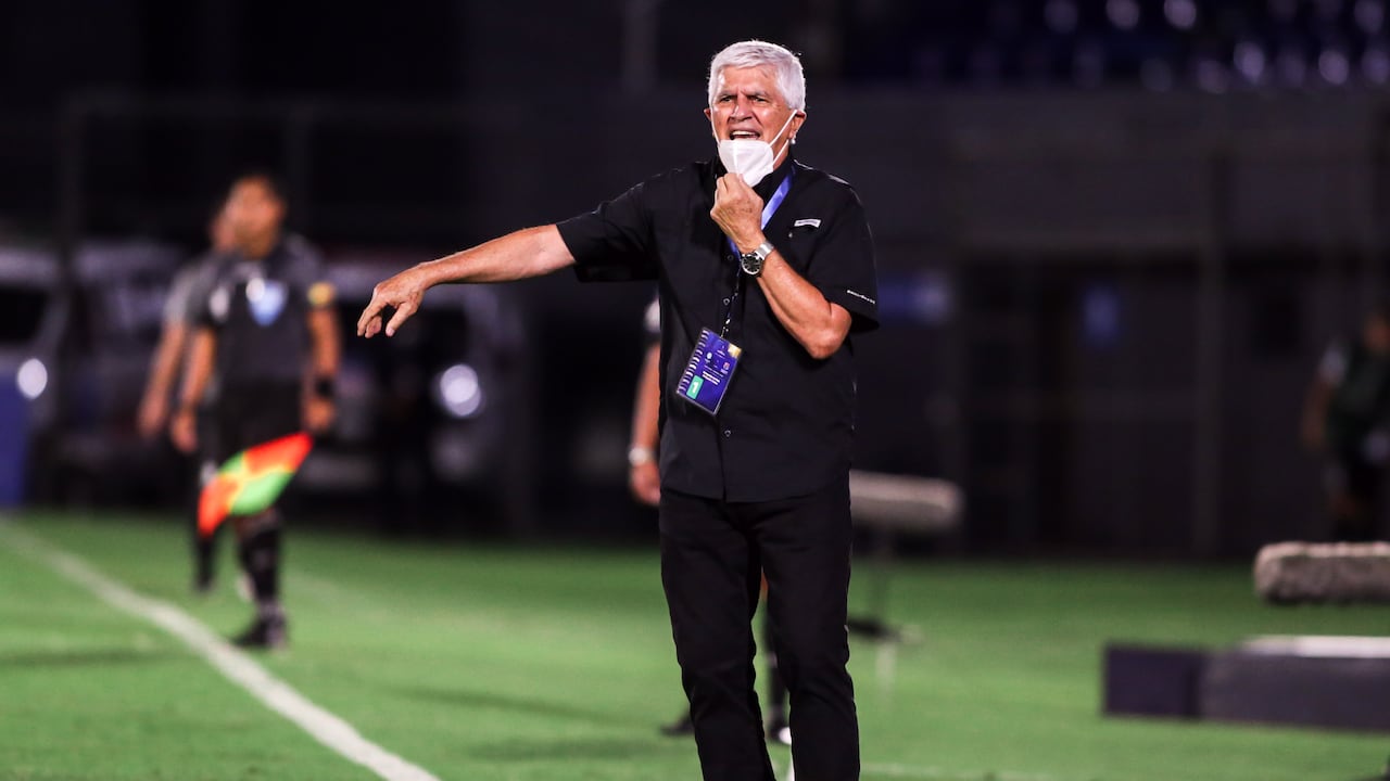 Julio Comesaña, técnico uruguayo.