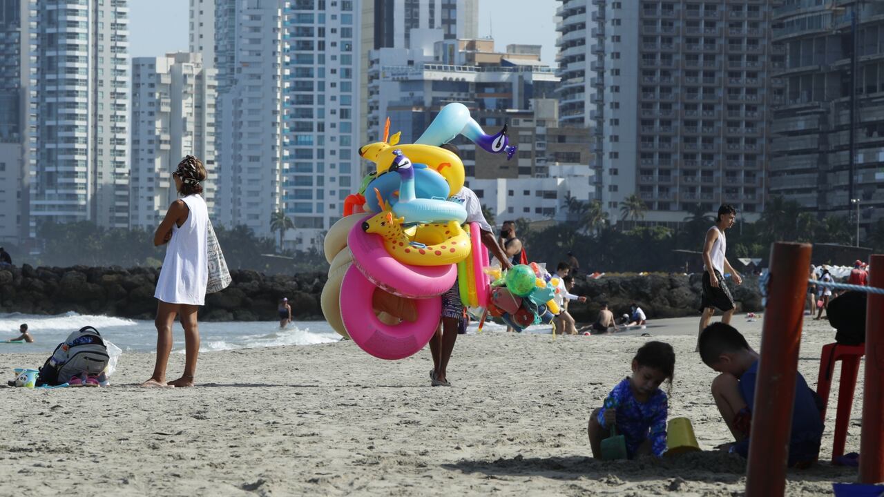 Playas de Cartagena. Vacaciones 8 enero de 2021.