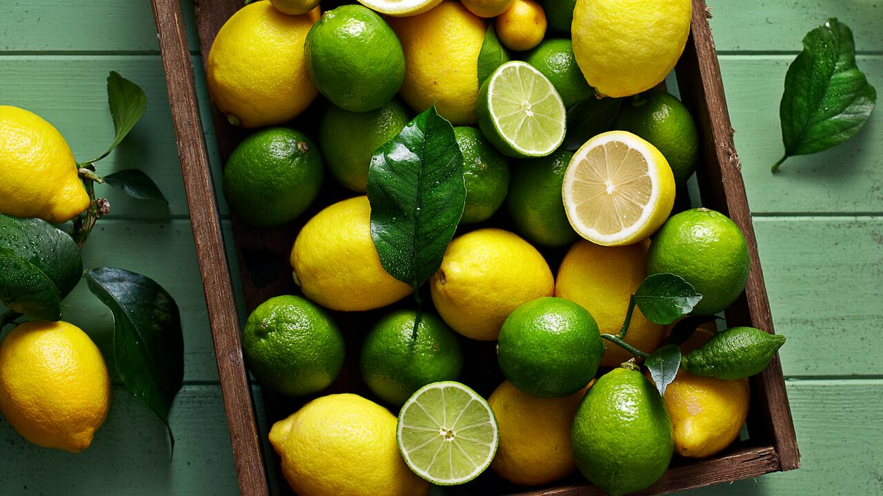 El limón puede ayudar a reducir el acné y las arrugas.