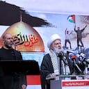 El subjefe del grupo militante chiíta libanés Hezbolá, jeque Naim Qassem, pronuncia un discurso durante una manifestación en Beirut el 13 de octubre de 2023.