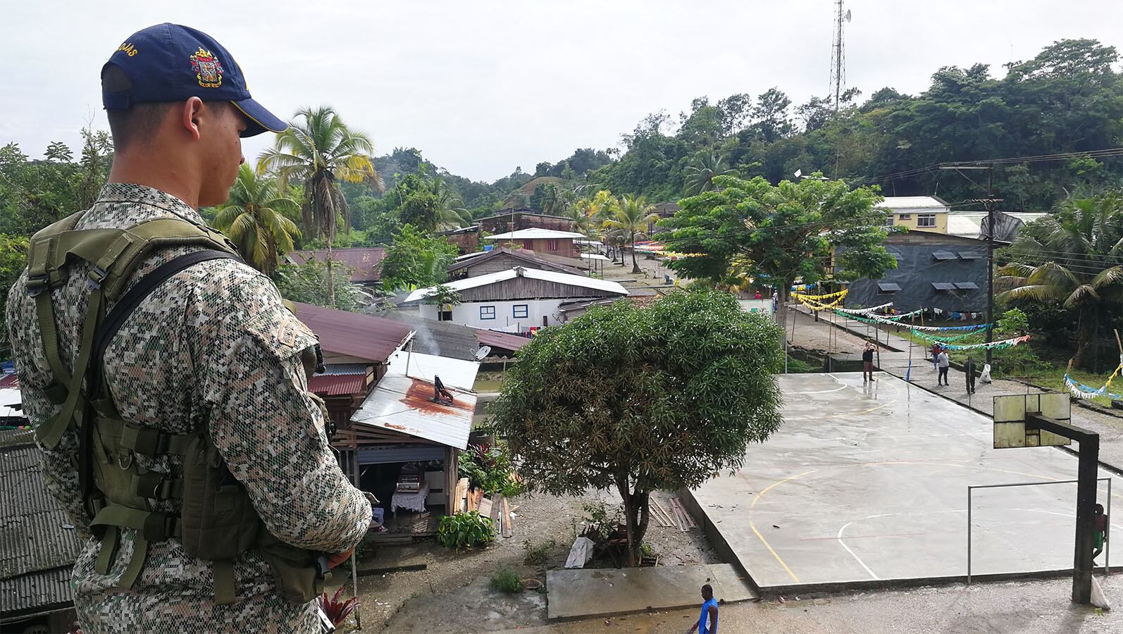 La Armada busca a disidentes de las Farc y a bandas criminales que quieren controlar el negocio del narcotráfico en El Naya.