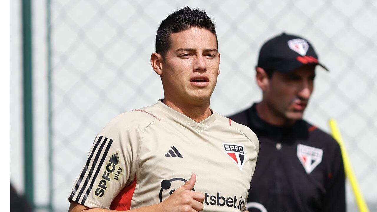 James durante su primer entrenamiento con Sao Paulo.
