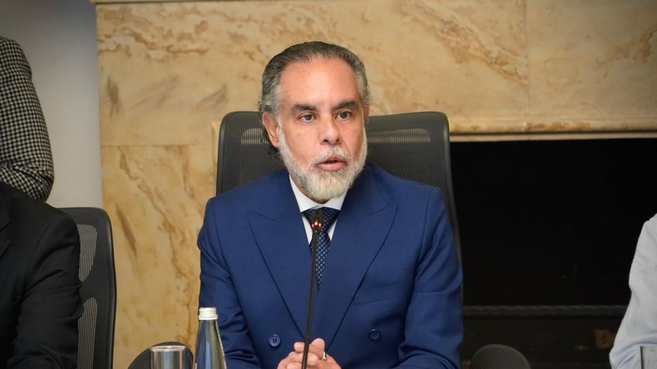 Armando Benedetti, ministro del Interior, busca dar un parte de tranquilidad sobre lo que sucedió en las elecciones.