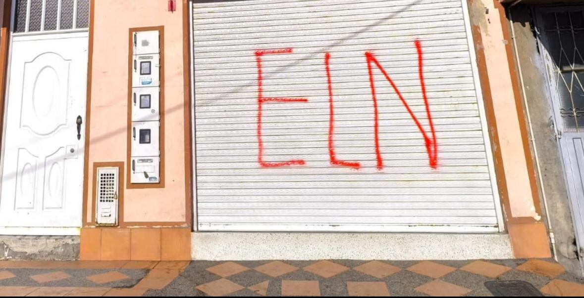 En el sur de Bogotá aparecieron algunos grafitis alusivos al ELN en diferentes viviendas.