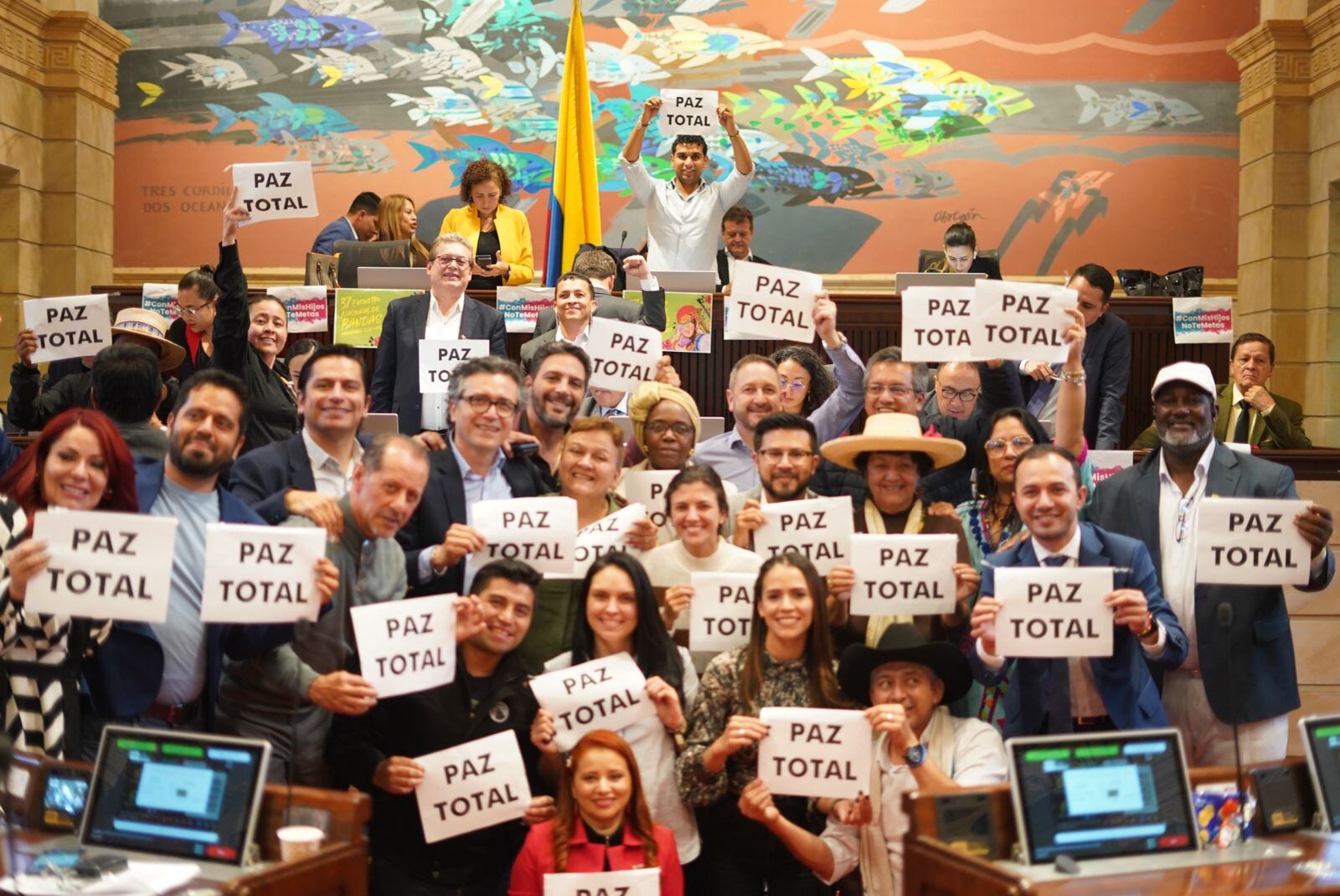 Cámara de Representantes aprobó la paz total del Gobierno.