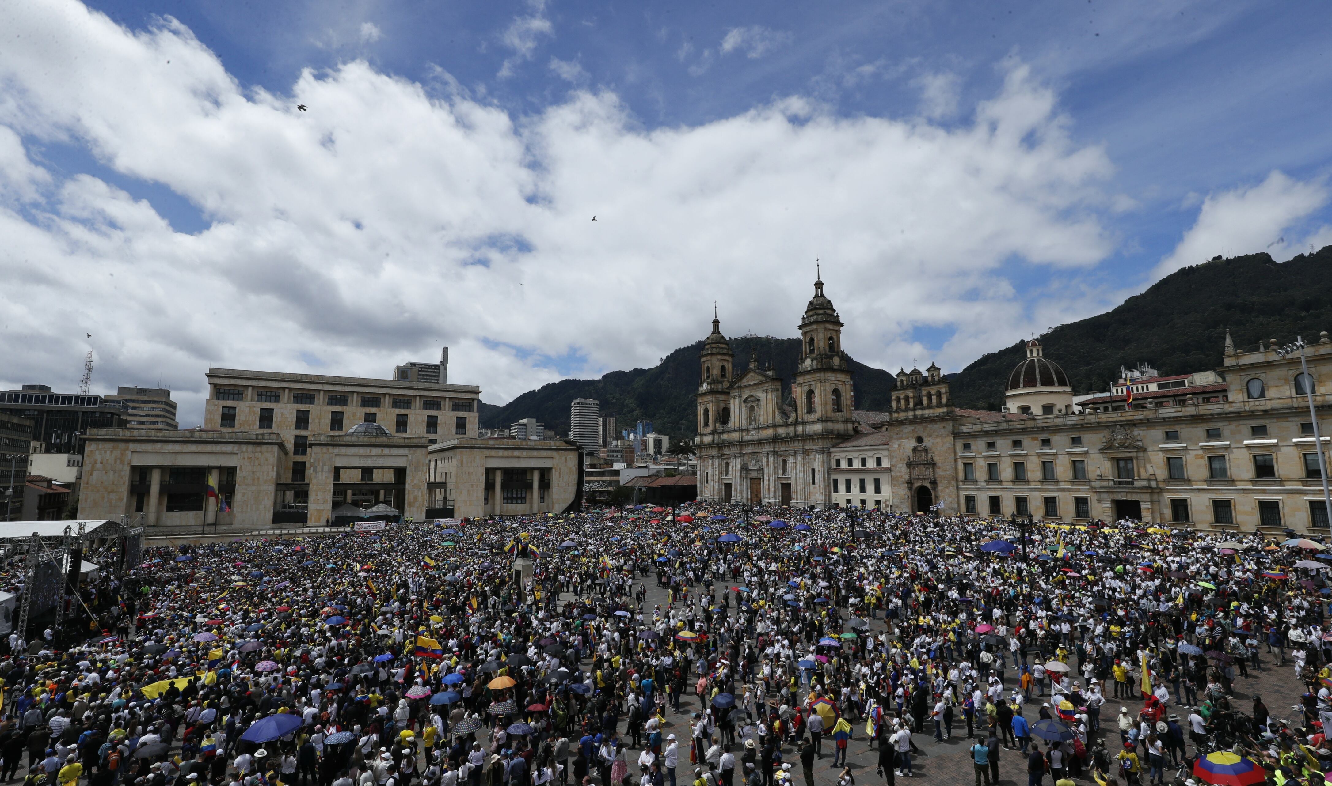 Marcha de la Mayoría este 20 de junio Bogotá Panorámica Plaza Bolívar