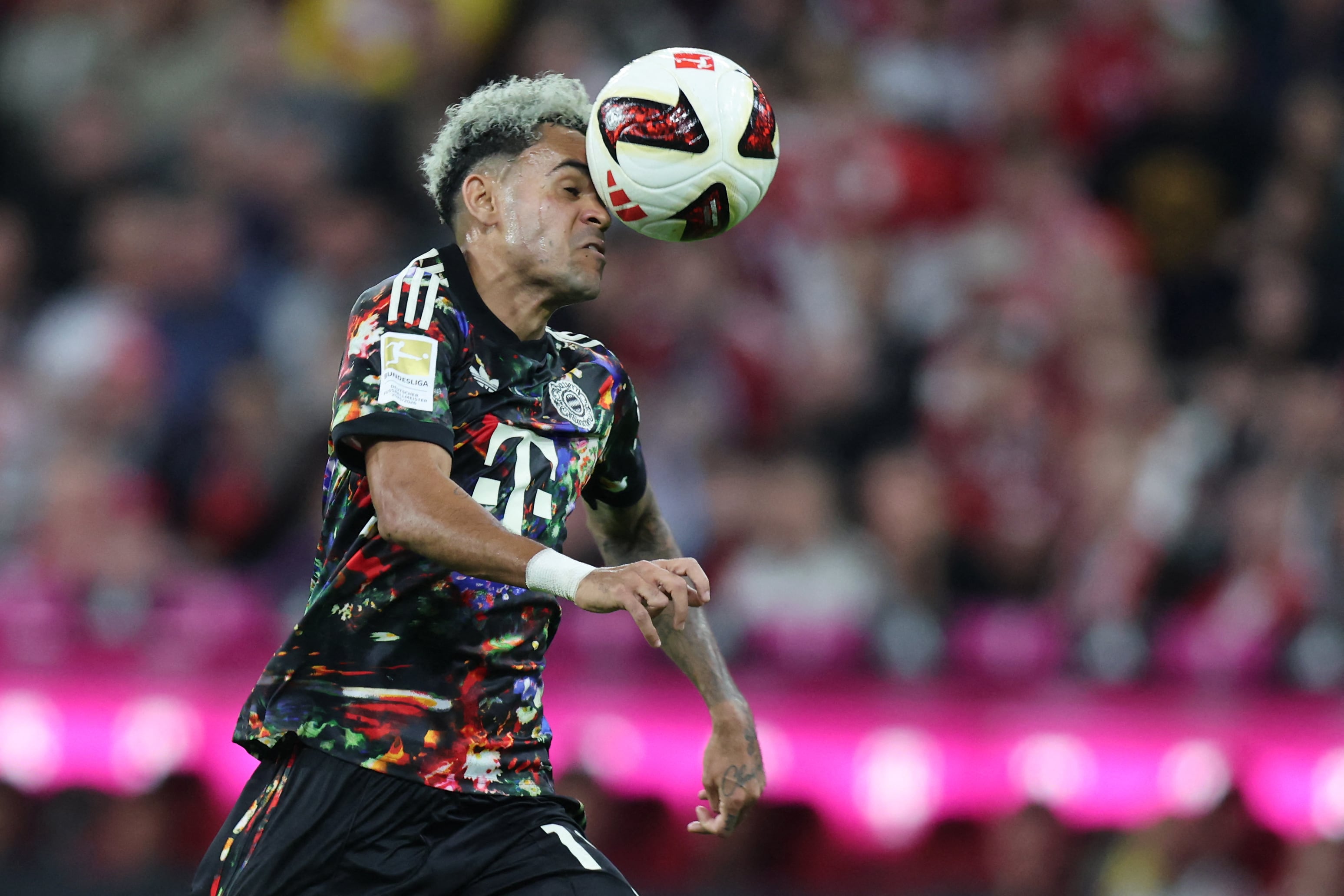 Luis Díaz sigue sin anotar con Bayern Múnich en Bundesliga 2026/2027