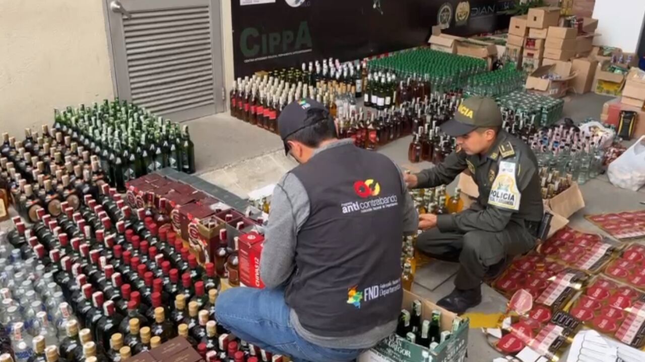 Incautación masiva de licor adulterado en Bogotá: más de 5.000 botellas decomisadas y tres personas capturadas