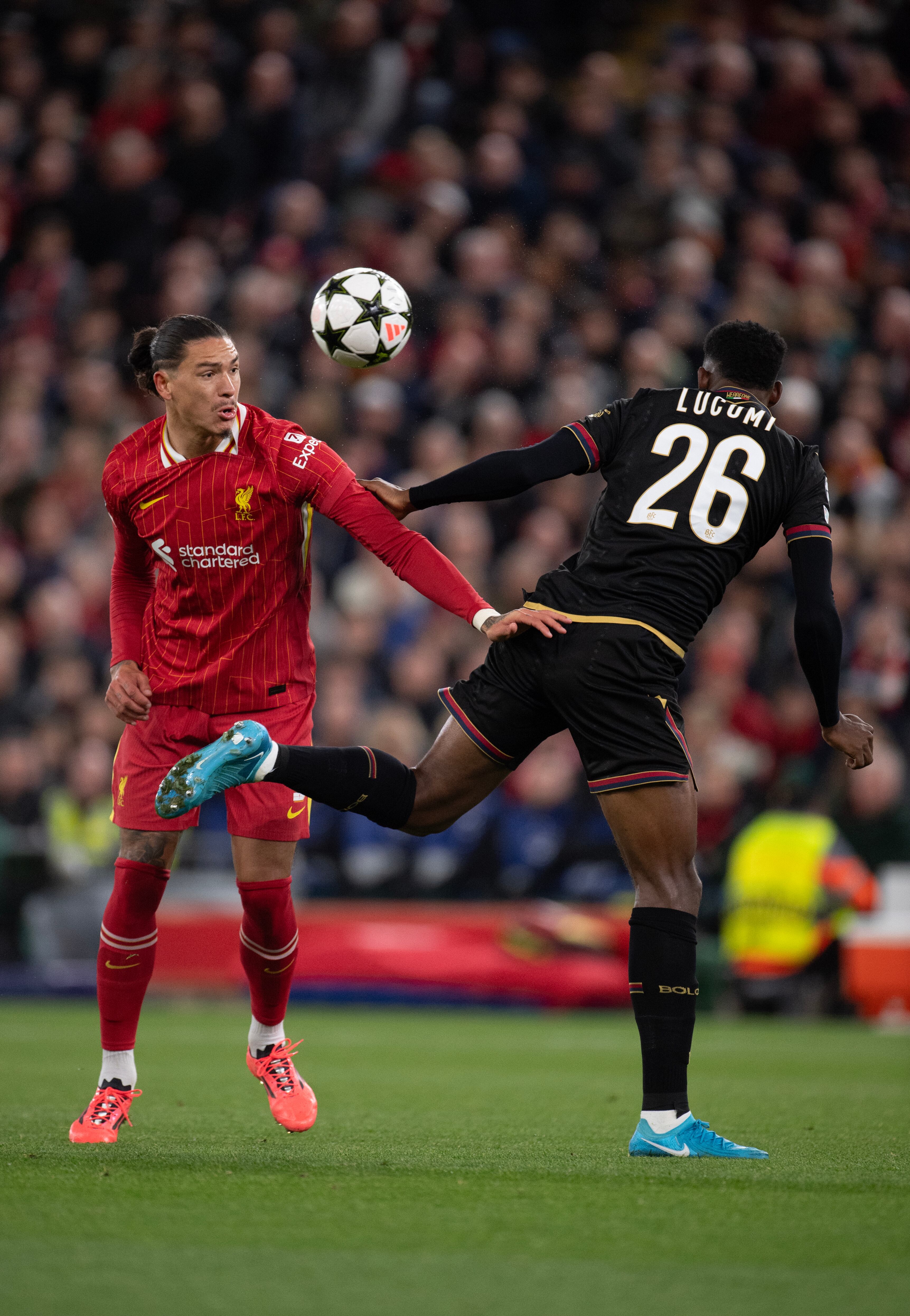 Jhon Janer Lucumí ante Liverpool en Champions