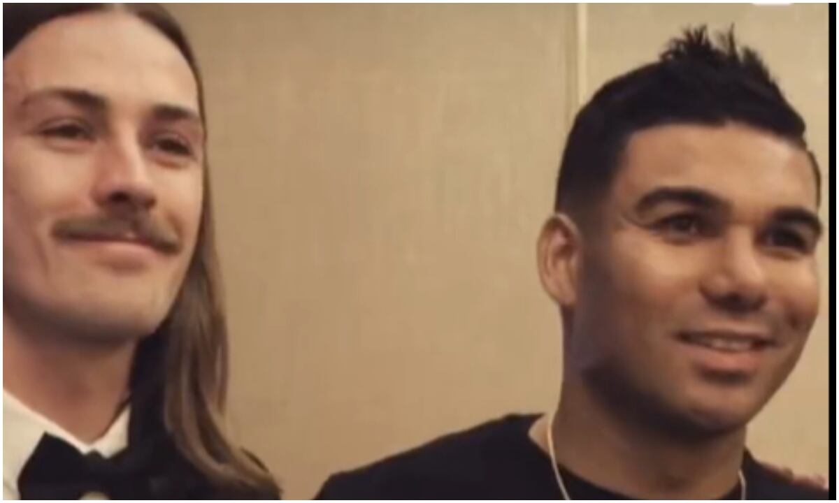 La reacción de un jugador australiano al ver que Casemiro lo reconoció