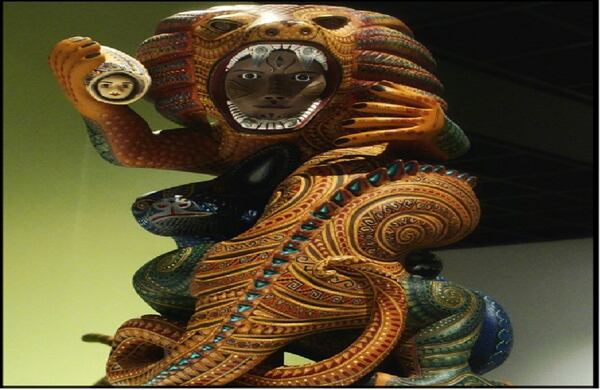 A la tradición del barro negro se une otra: la de crear seres fantásticos, “entre los que quizá surja una fusión de duende verde y dragón de fuego o una mezcla de puercoespín con alas y cuatro ojos enormes”. Forma parte de tradicionales ‘alebrijes’, seres fantásticos también originarios de Oaxaca. 