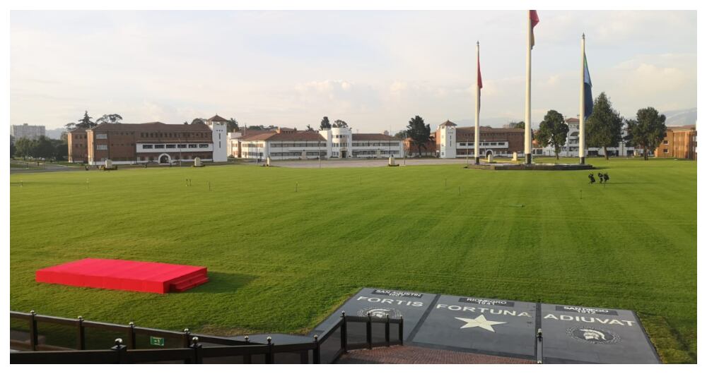 Campo vacío de la escuela de cadetes José María Córdova