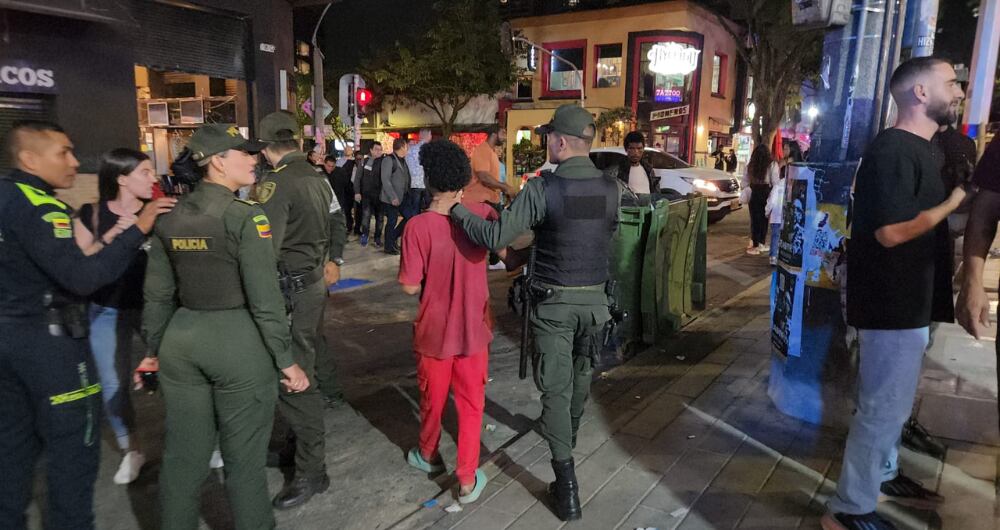 Actividades de control y vigilancia en el barrio El Poblado de Medellín.