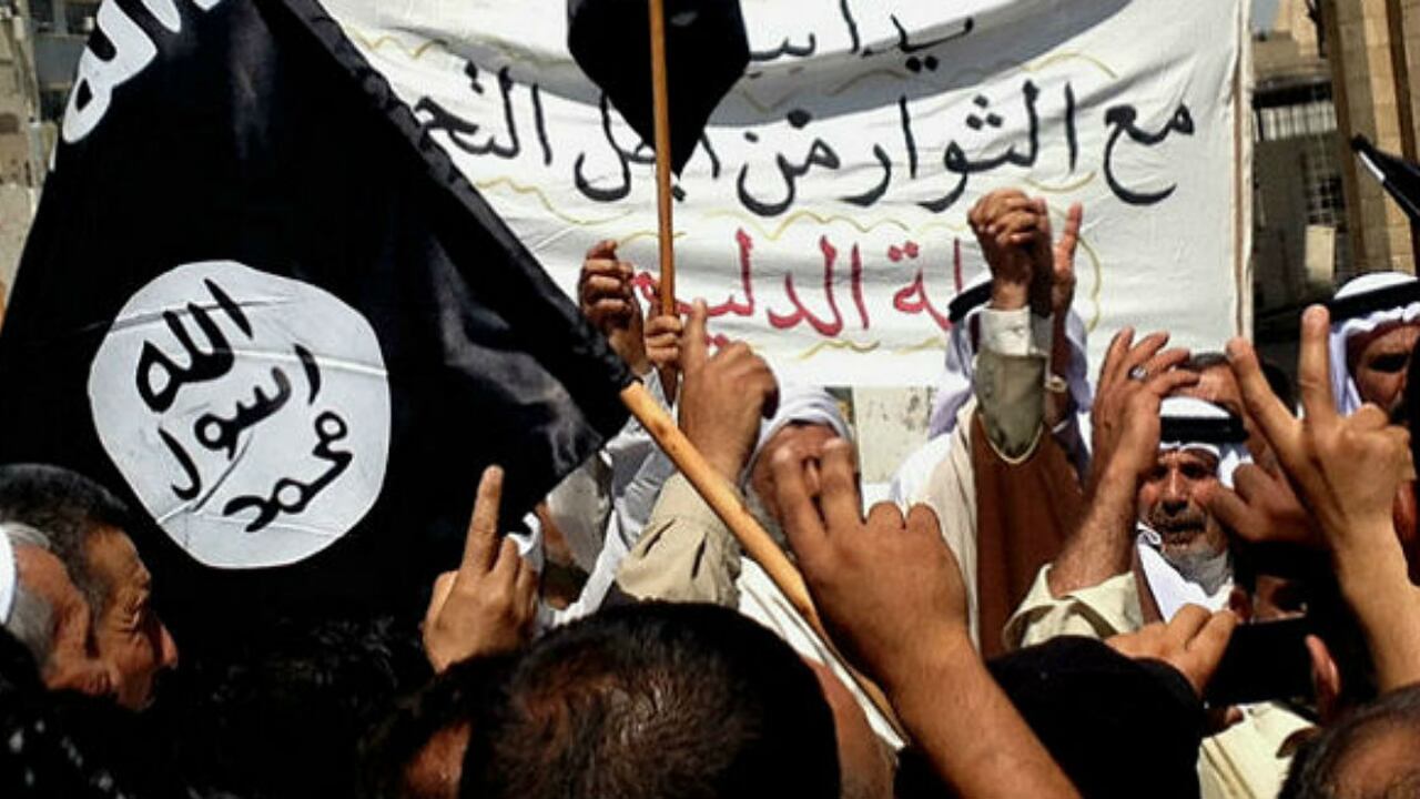 La mujer habría presentado planes para atacar una universidad estadounidense.