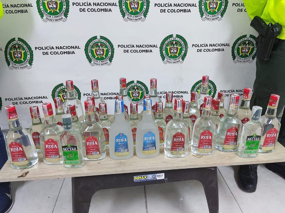 Las 34 botellas de licor están avaluadas en más de 1 millón de pesos.