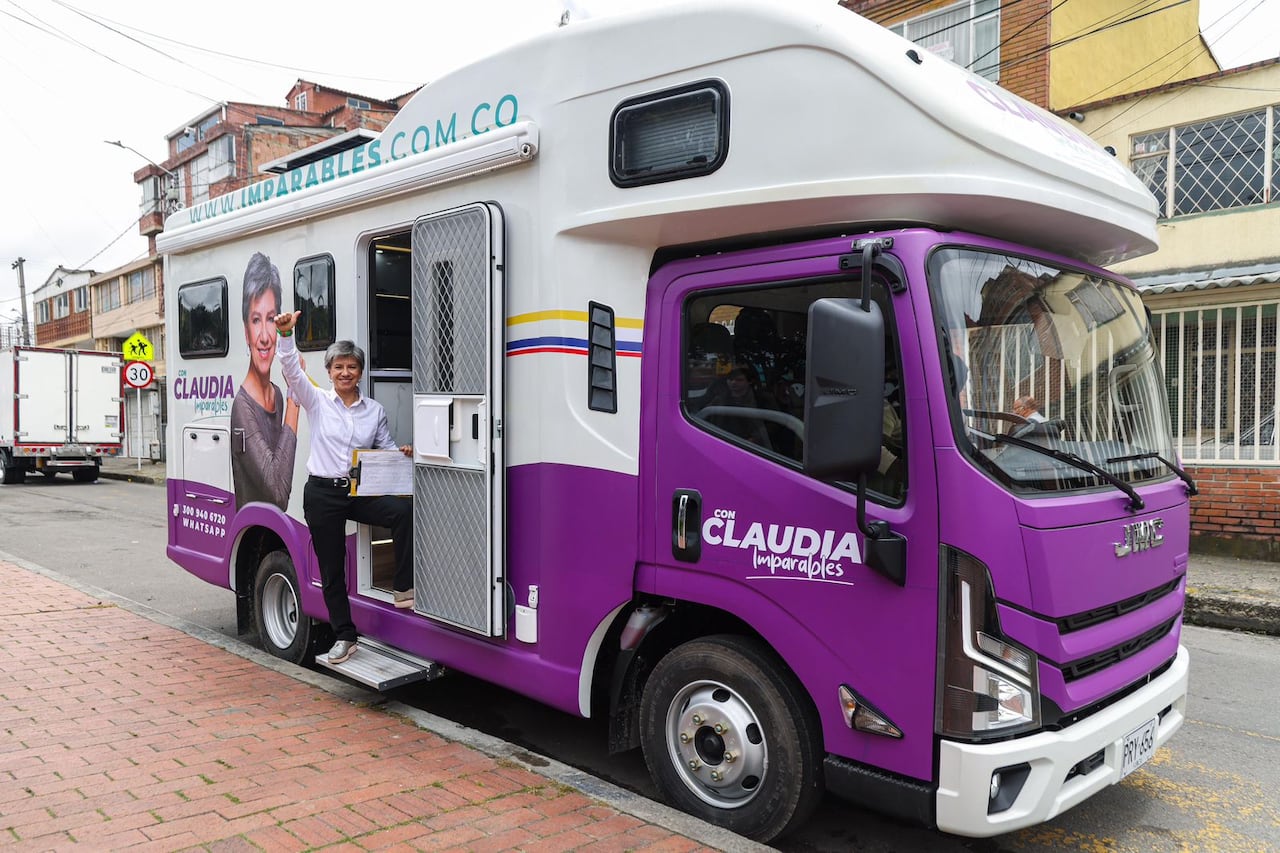 Claudia López buscará recoger firmas.