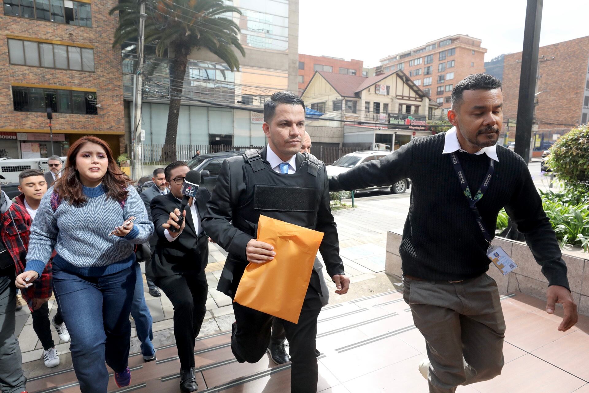 SNEIDER PINILLA En la corte