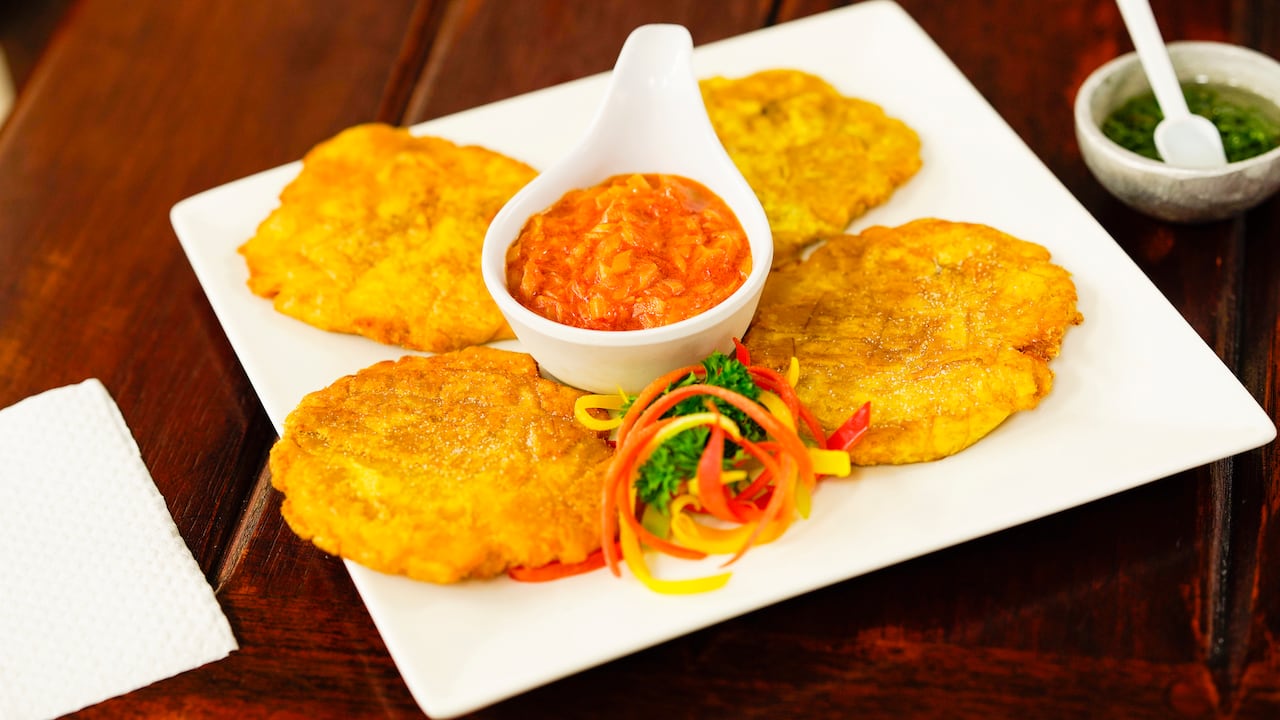 Preparar patacones puede resultar todo un arte para que queden en el punto que se desea sin mucha grasa.