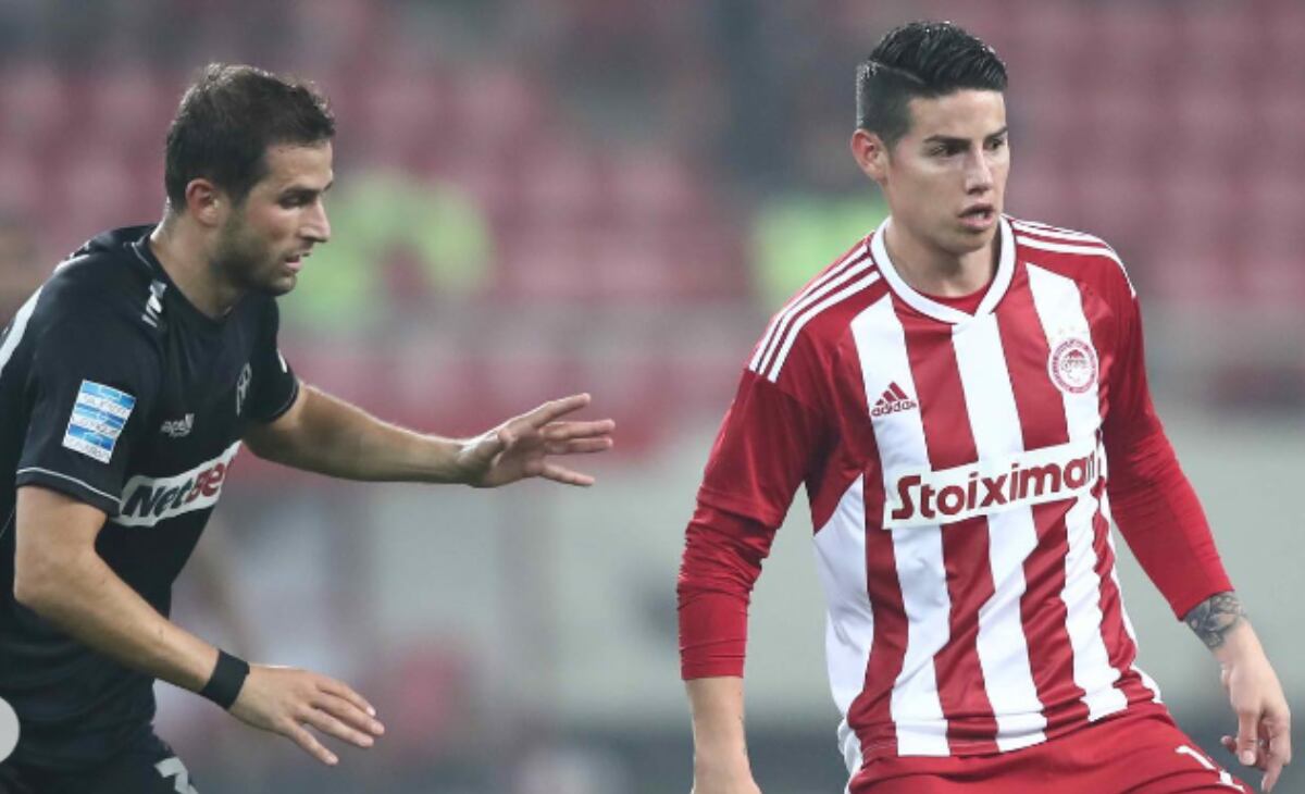 James Rodríguez en el duelo de copa contra Atromitos.