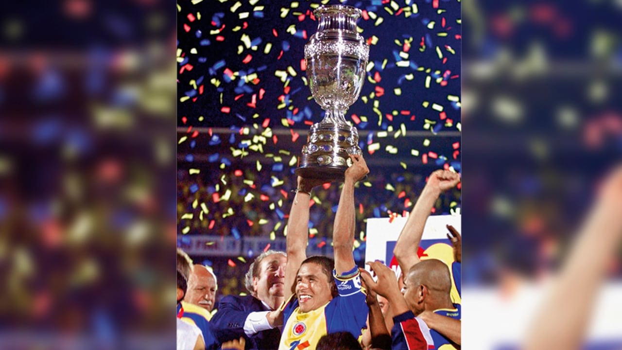 Iván Ramiro Córdoba se convirtió, el 29 de julio de 2001, en el primer colombiano en saber cuánto pesa la Copa América, el trofeo de selecciones más antiguo del mundo.
