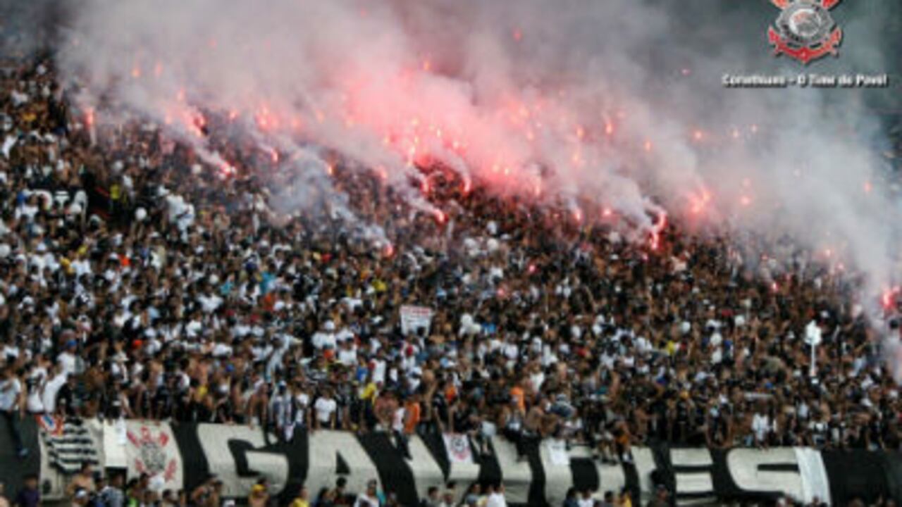 Los 'Gaviões da Fiel', la popular 'torcida' del Corinthians.