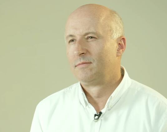 Médico deportólogo, John Duperly Sánchez