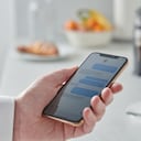 iMessage cuenta con su servicio de mensajería en dispositivos Apple, desafiando la popularidad de WhatsApp.