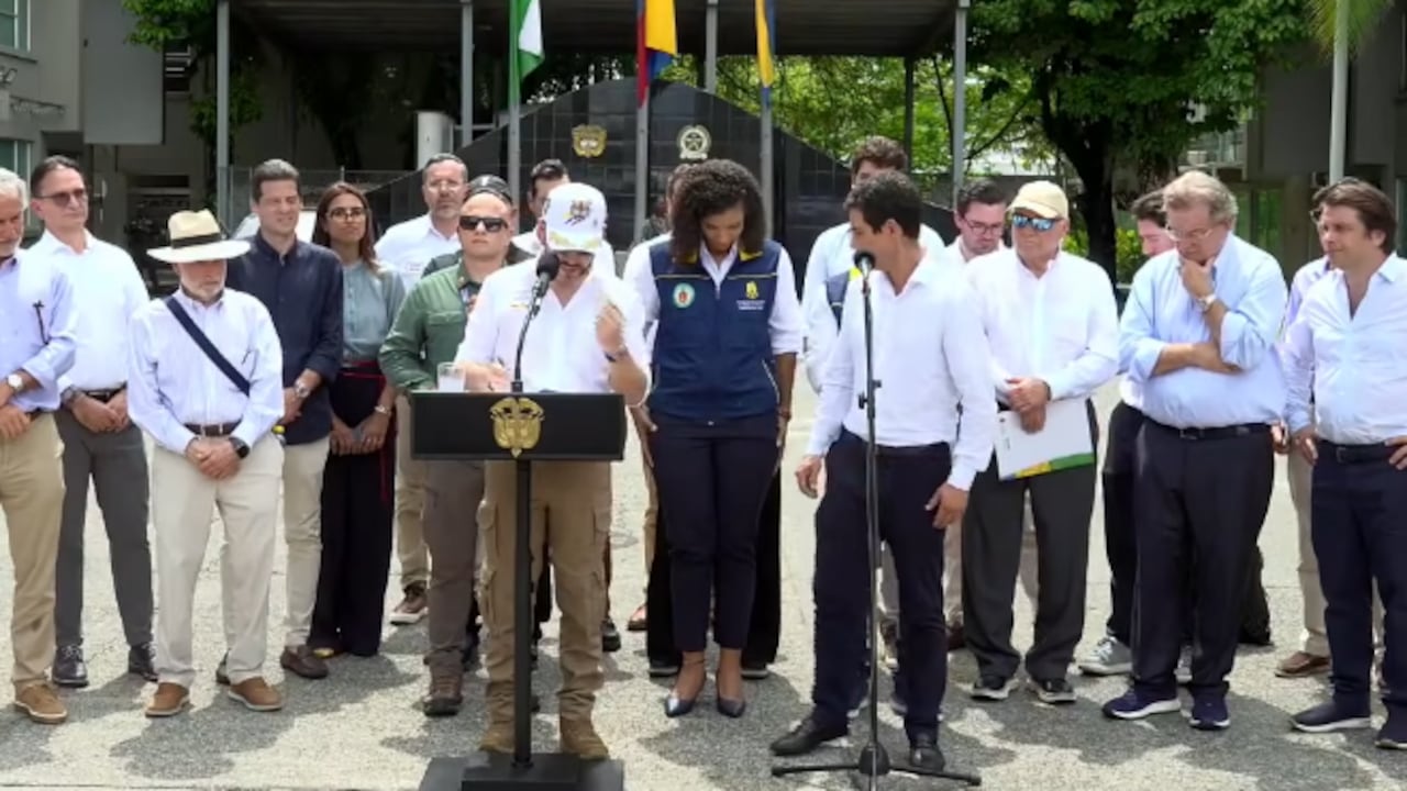 Empresarios reunidos con Abelardo De La Espriella.