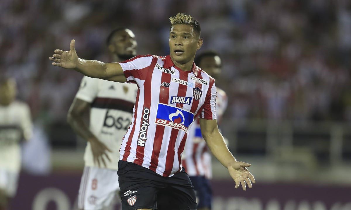 BARRANQUILLA, COLOMBIA - MARCH 04: Teofilo Gutierrez of Junior reacts during a group A match of Copa CONMEBOL Libertadores between Junior and Flamengo at Estadio Metropolitano on March 4, 2020 in Barranquilla, Colombia. (Photo by Getty Images/Daniel Munoz/VIEW press)