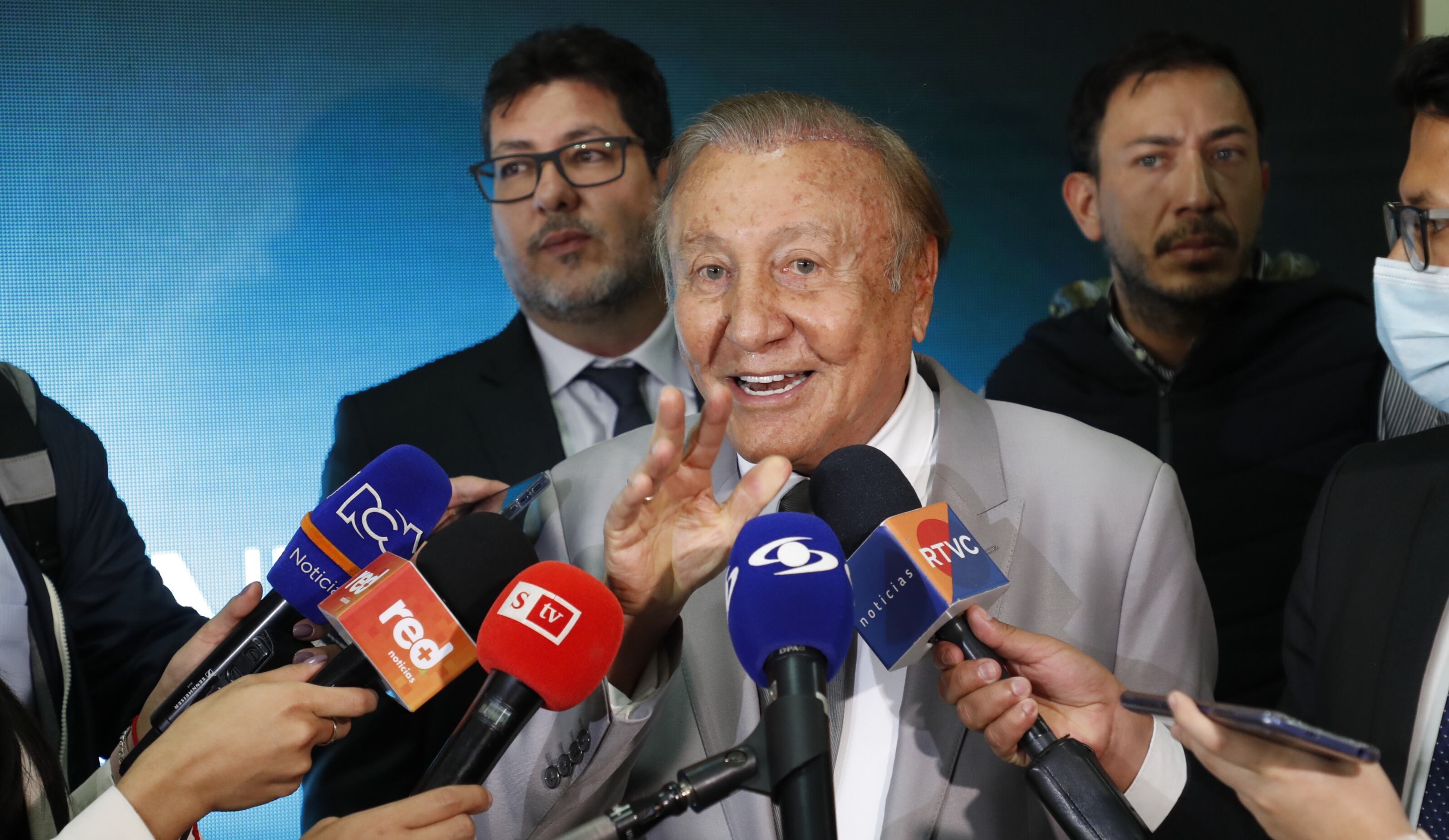 RODOLFO HERNÁNDEZ SUAREZ