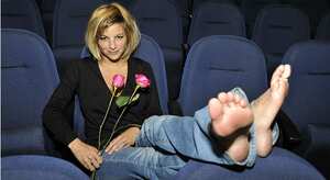 La actriz Johana Bahamón en la presentación de la obra con las reclusas de la cárcel El Buen Pastor.