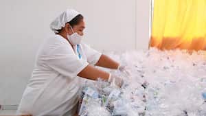 La adjudicación del contrato para la entrega de alimentos es por 160 días.