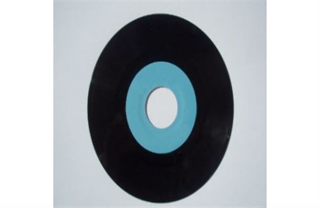 Los Mini long plays llegan en 1970 y son distribuidos especialmente para aquellos consumidores que no querían un álbum completo y que solo querían un sencillo de su artista favorito. 