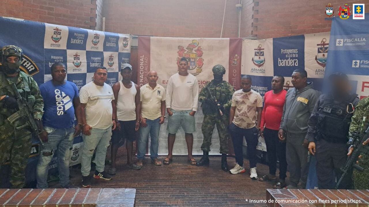 12 personas capturadas por integrar, supuestamente, una red de narcotráfico.