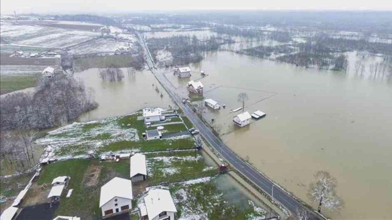 Las operaciones de búsqueda y rescate se intensificaron en las prefecturas de Okayama y Hiroshima.