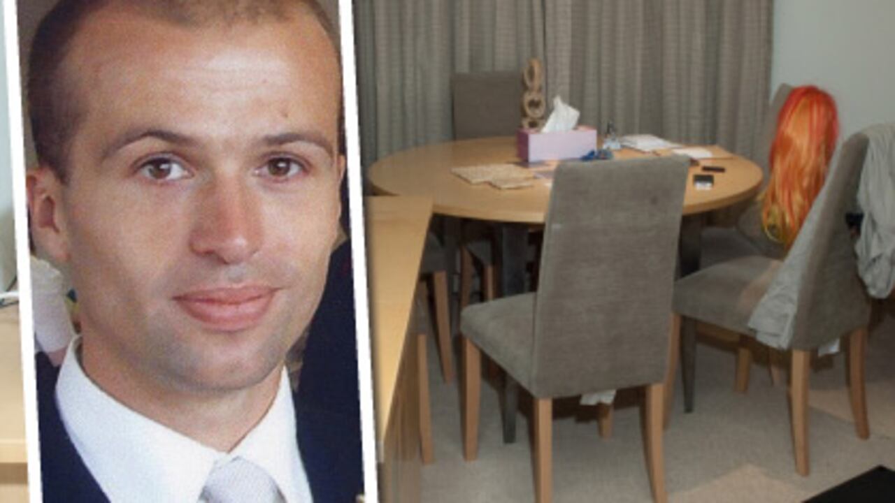 La familia de Gareth Williams cree que la escena del crimen, donde apareció una peluca naranja y ropa de mujer, fue manipulada por el MI6 para mostrarlo como un pervertido.