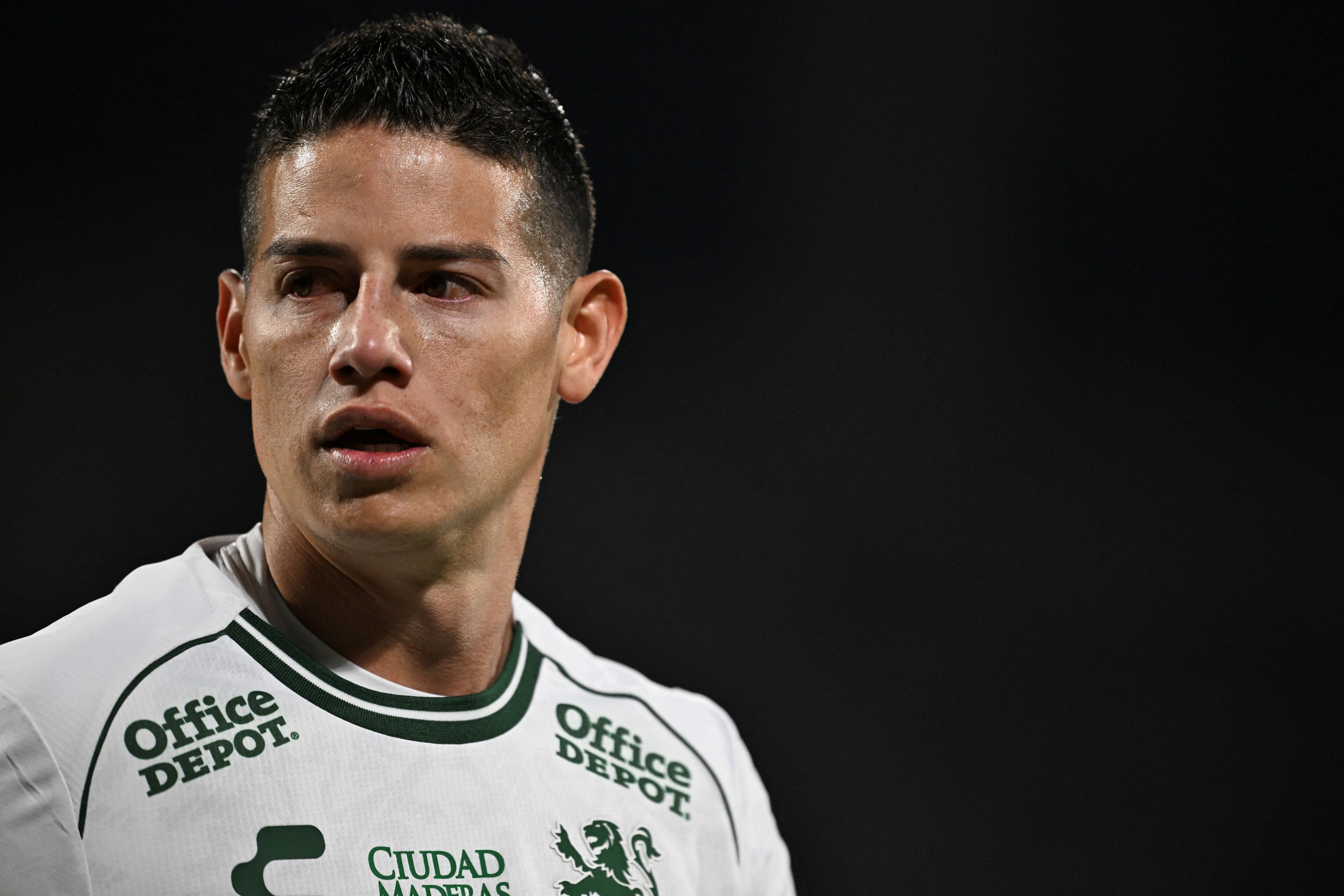 Leon's Colombian midfielder #10 James Rodr�guez looks on during the Liga MX Clausura football match between Cruz Azul and Leon at the Olimpico Universitario stadium in Mexico City on April 15, 2025. (Photo by Yuri CORTEZ / AFP)