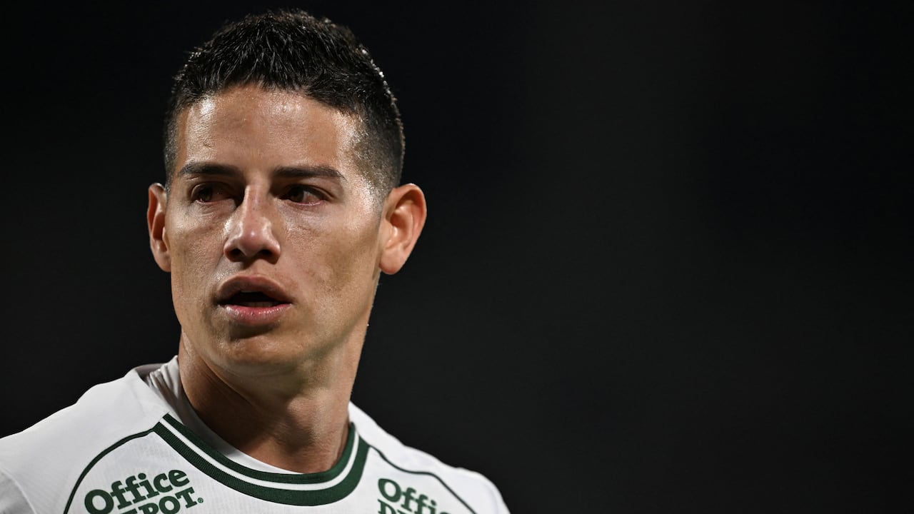 Leon's Colombian midfielder #10 James Rodr�guez looks on during the Liga MX Clausura football match between Cruz Azul and Leon at the Olimpico Universitario stadium in Mexico City on April 15, 2025. (Photo by Yuri CORTEZ / AFP)