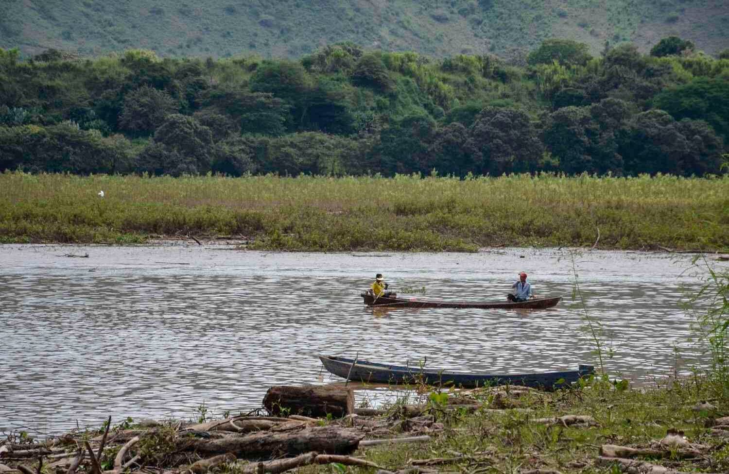 Neiva es la primera ciudad capital que atraviesa el rio Magdalena. Allí los opitas ofrecen lo mejor de la piscicultura, labor que convierte al departamento en el mayor productor de tilapia en el país. foto: Diana Rey Melo