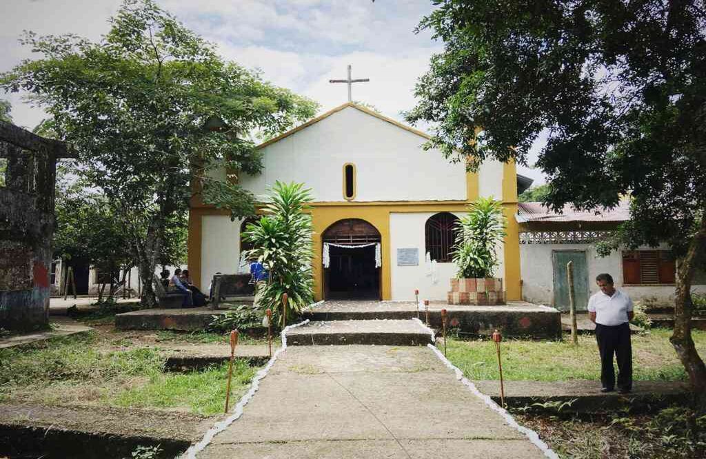El 17 y 18 de noviembre se hará un velatorio y el 19 se adelantará una eucaristía, luego de la cual realizarán una procesión hasta el cementerio donde los restos serán inhumados en un mausoleo. Además de esto se sembrarán 100 árboles en memoria de las víctimas. Foto: Unidad Nacional de Víctimas. 
