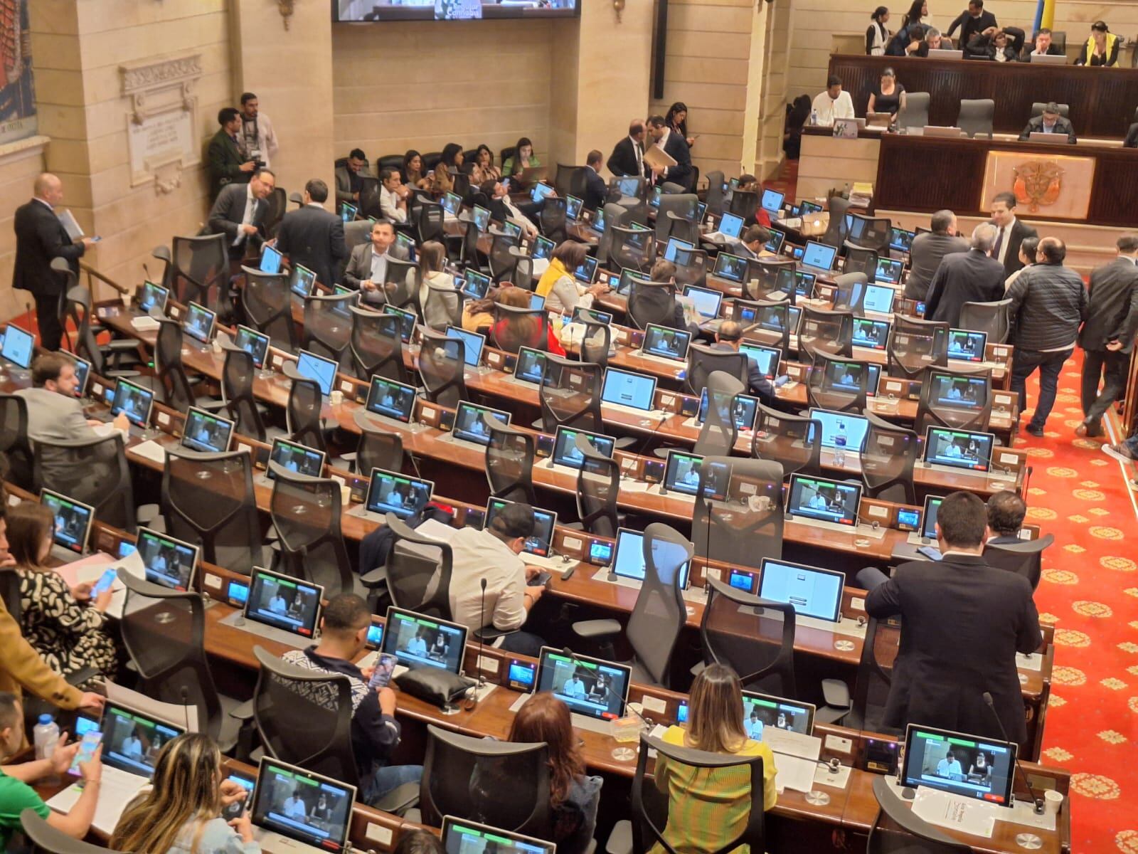 Así luce la Cámara de Representantes al comienzo del estudio de la reforma a la salud.