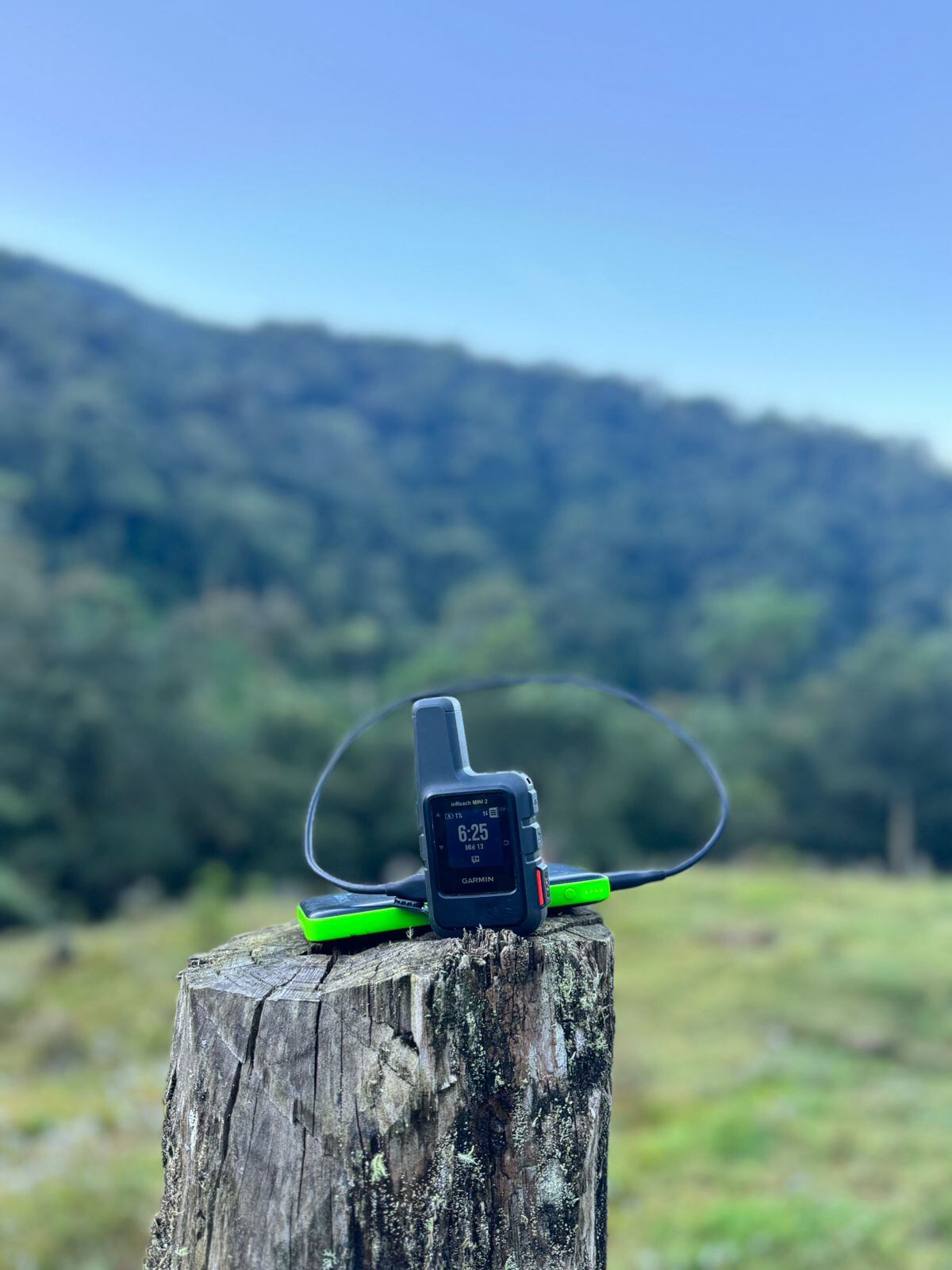 Este fue el dispositivo que usó Espeletia Adventures para comunicar el accidente del cocinero y evacuar a su empleado. La empresa señala que a través de este aparato se le reporta a la familia de los clientes el día a día en qué situación están.