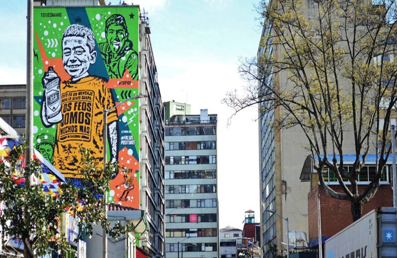 Los feos somos más. Edificio Lara, calle 13. Bogotá, 2015. Fotografía: Toxicómano