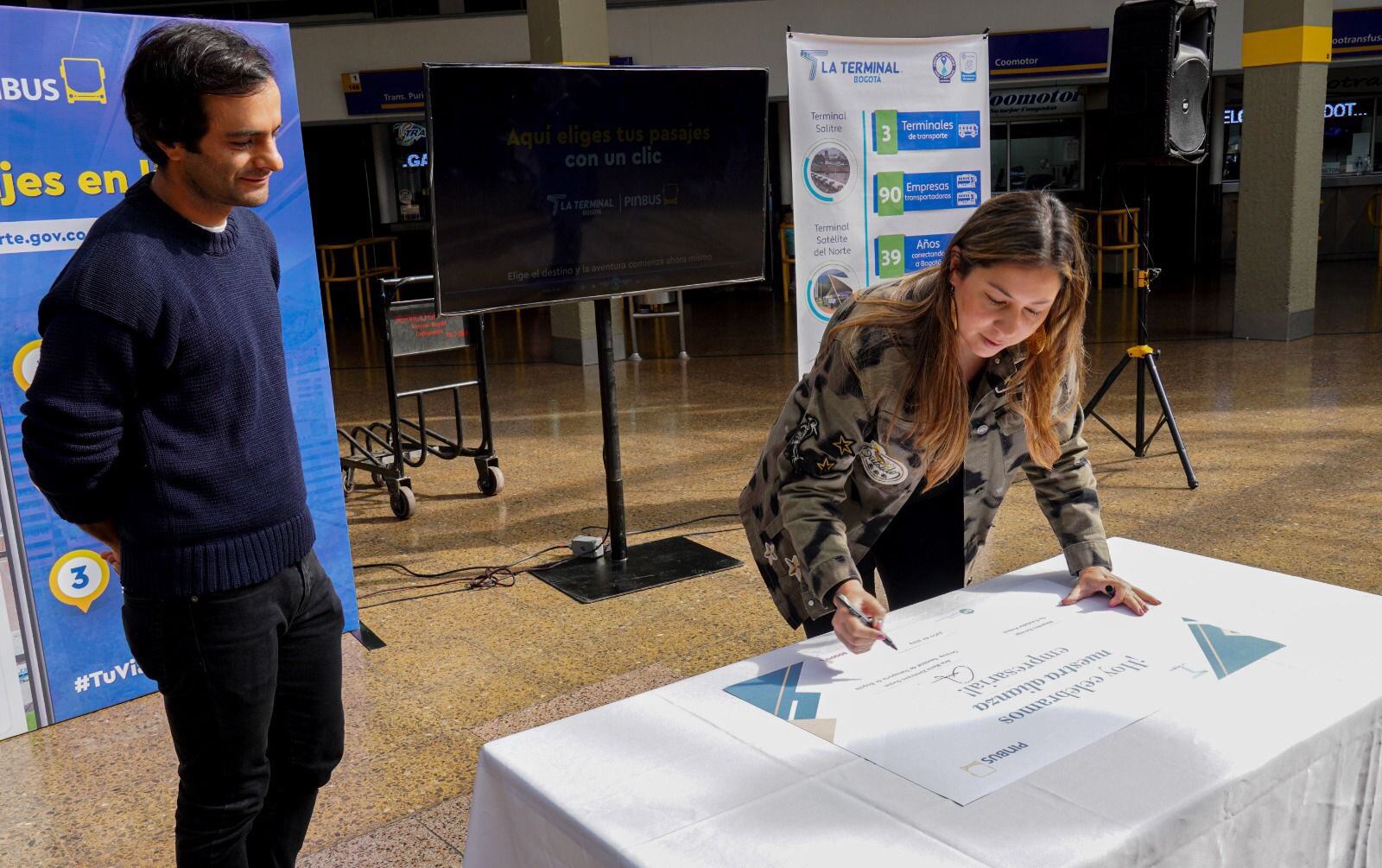 La terminal de Transporte de Bogotá firmó una alianza con PinBus para permitir la venta online de tiquetes.