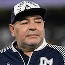 BUENOS AIRES, ARGENTINA - MARCH 07: Diego Armando Maradona (C) Head Coach of Gimnasia y Esgrima looks on prior to a match between Boca Juniors and Gimnasia y Esgrima La Plata as part of Superliga 2019/20 at Alberto J. Armando Stadium on March 7, 2020 in Buenos Aires, Argentina. (Photo by Gustavo Garello/Jam Media/Getty Images)