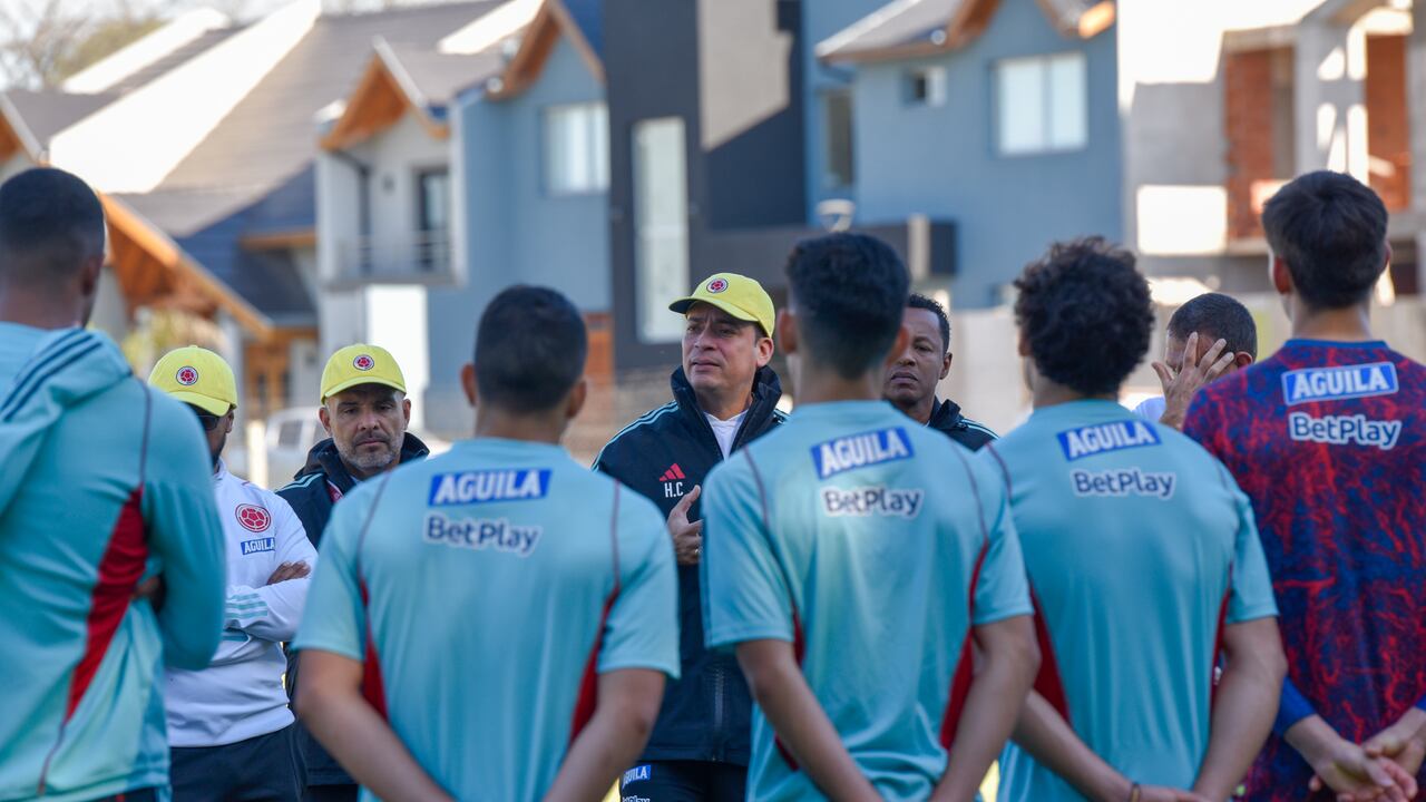 Selección colombiana de fútbol sub 20 entrena en Argentina para debutar en el mundial de su categoría frente al equipo de Israel.