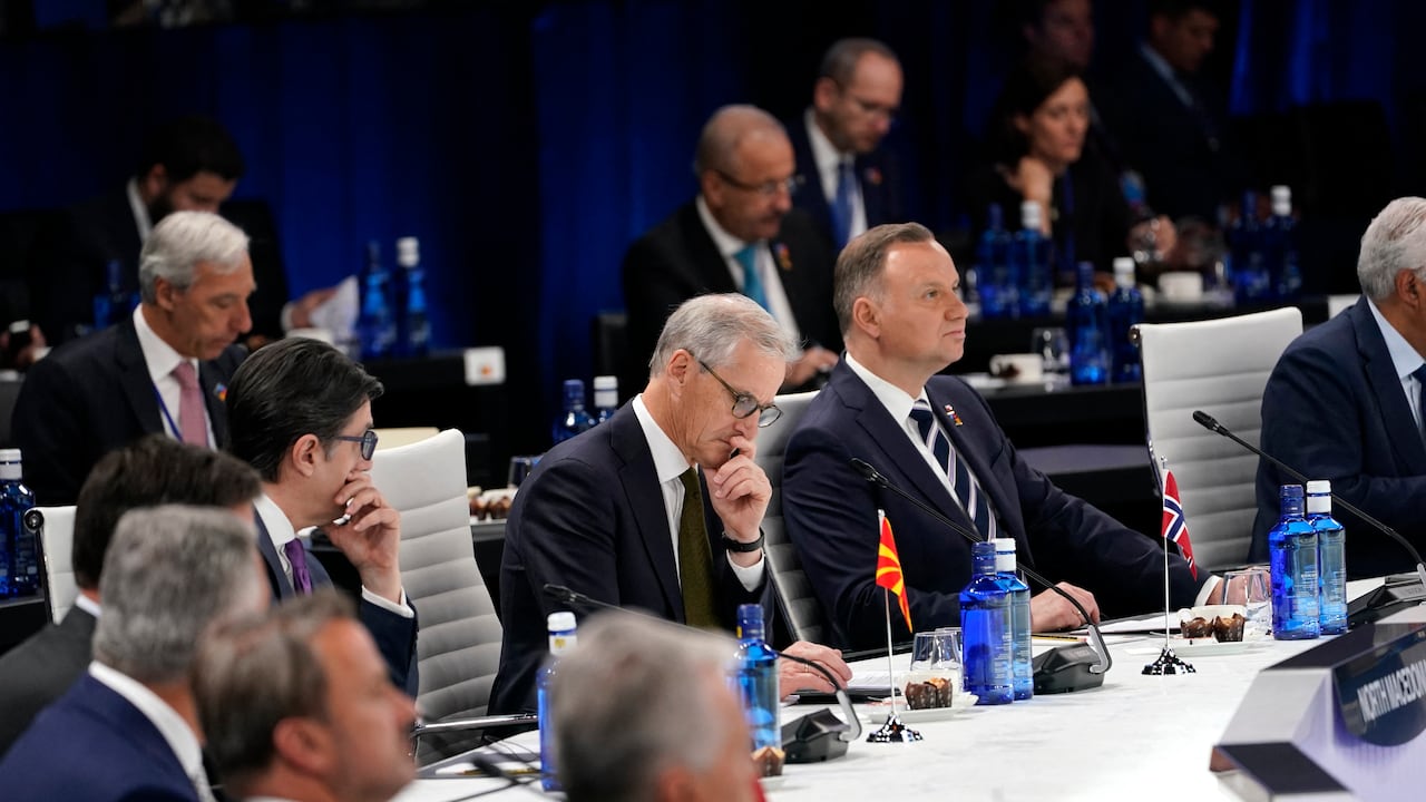 La OTAN dice estar más preparada para hacer frente a los desafíos derivados de “regímenes autoritarios” como Rusia y China.